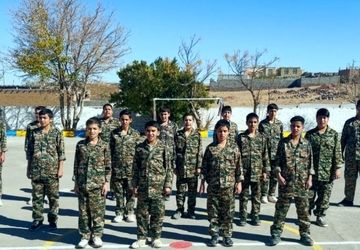 اجرای بی‌نظیر سرود «طیراً ابابیل» توسط دانش‌آموزان دبیرستان حسین ناصری شهر نسر