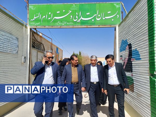 بازدید معاون آموزش متوسطه اداره‌کل آموزش و پرورش استان از مدارس شهرستان جاجرم 