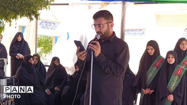  «در پناه دو ماه» در گلزار شهدای فارسان