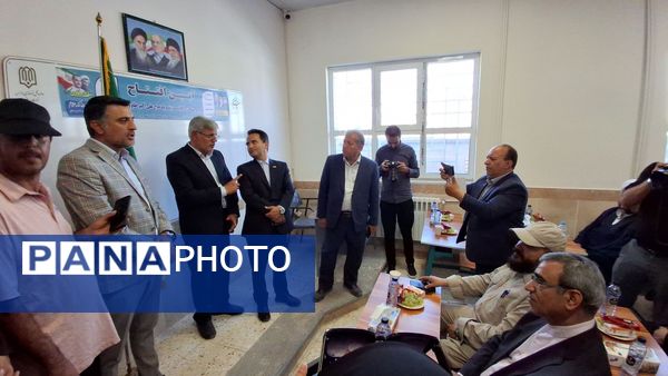 آیین افتتاح مدرسه شش کلاسه مرحوم کاووسی شهرستان خلیل‌آباد 