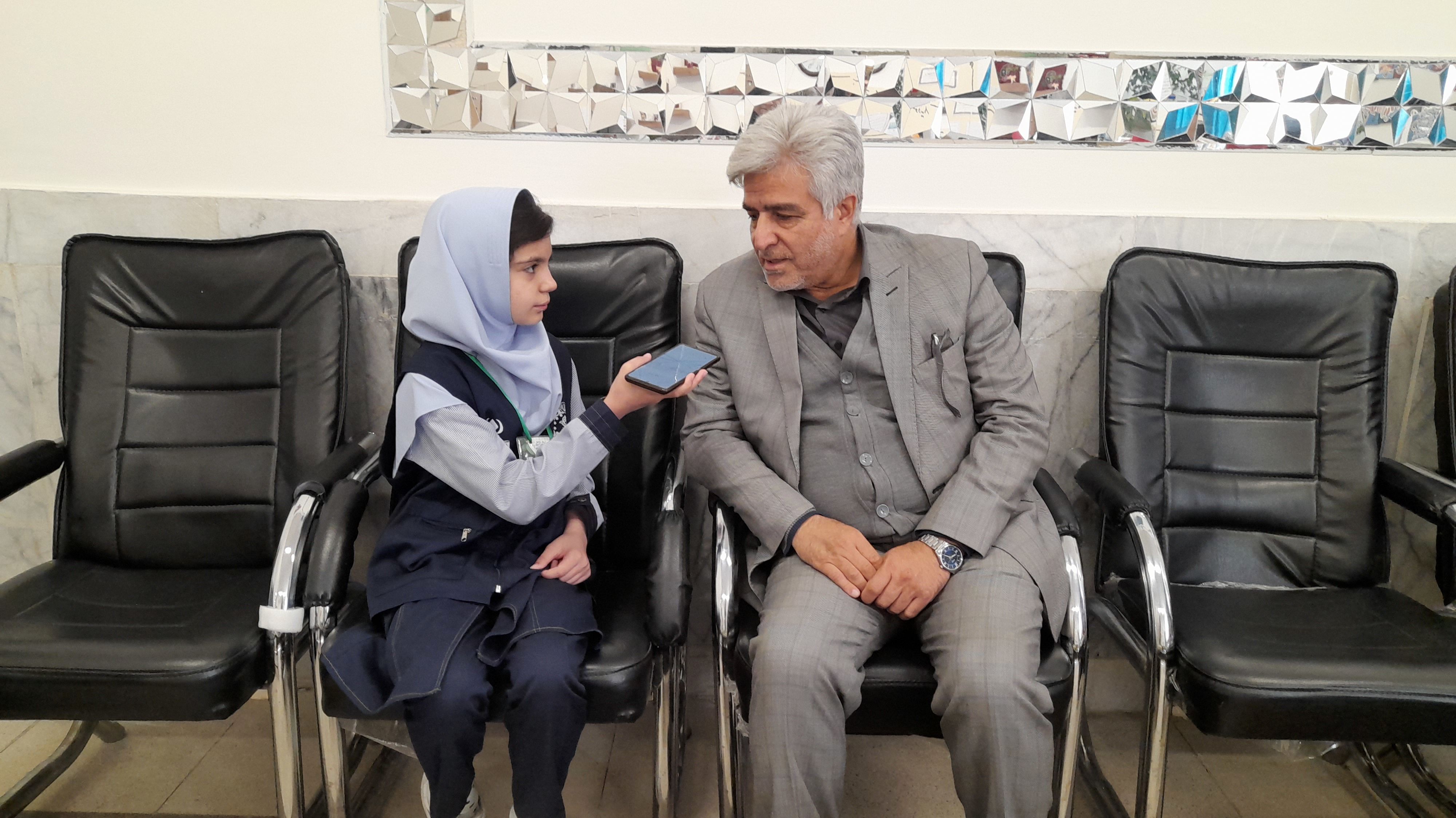 مانور زلزله راهی برای افزایش آمادگی دانش‌آموزان و خانواده‌ها است