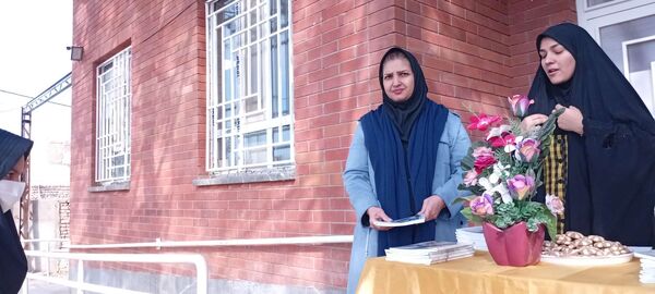 تجلیل از دانش آموزان چادری دبیرستان مادرمهربان خلیل آباد