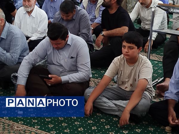 حضور پرشور جوانان و نوجوانان در نماز جمعه کاشمر