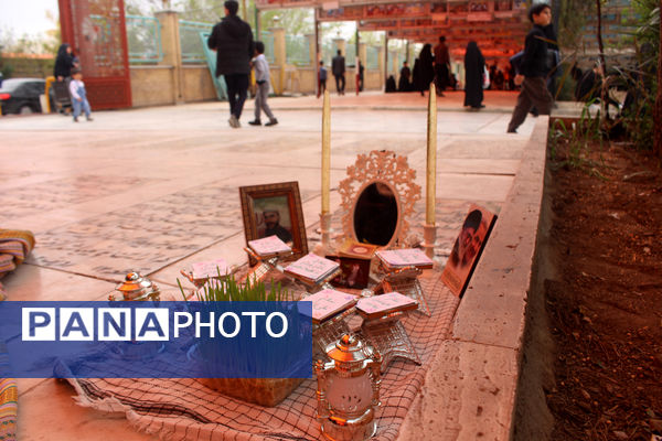 مراسم تحویل سال در گلزار شهدای قم