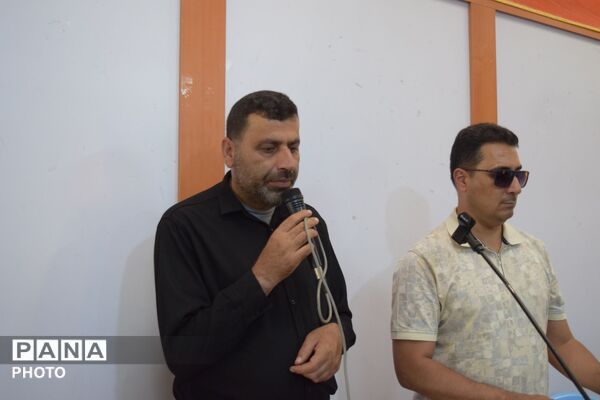 هنرمندان باباحیدر، نگارخانه آفتاب را گلباران کردند