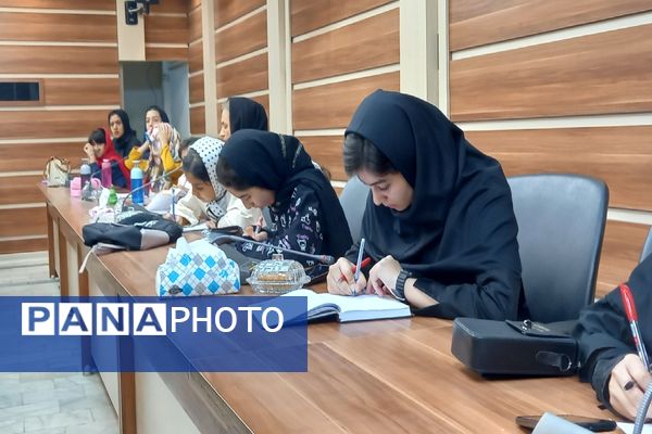 دوره آموزشی مجری‌شو، با موضوع لحن و حس