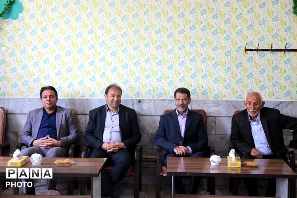 آیین بزرگداشت «خاطره‌سازان» در آموزشگاه شهید جوادی