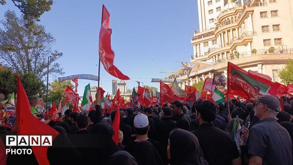 او به مشهد بازگشت