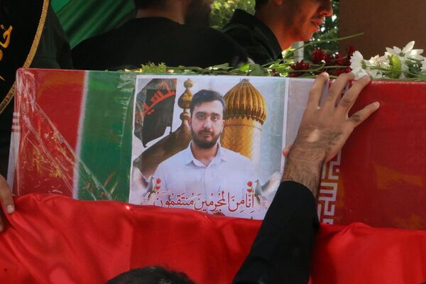 مراسم تشییع پیکر مطهر شهیدان حسن شریفی  و  محمد شاهوردی در ملارد  برگزار شد