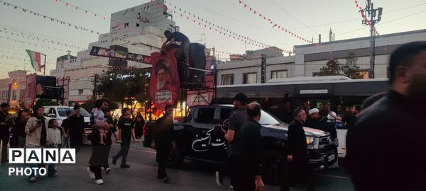 وداعِ جهان با «پدر» در صحنِ خورشید