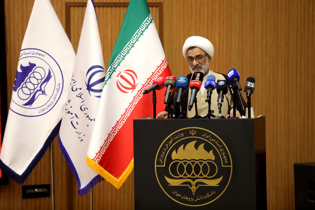 باید به جوانان المپیادی اعتماد کنیم؛ آن‌ها فرماندهان جنگ علمی و فناوری‌اند
