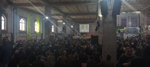 نماز عبادی سیاسی جمعه به همراه سخنرانی پیش از خطبه های معاون پرورشی در نیشابور 