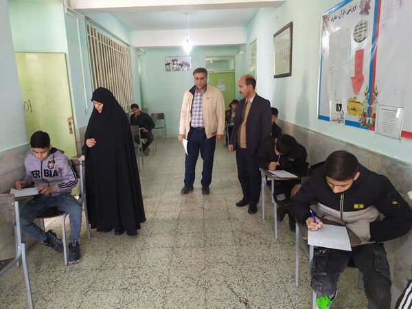 امتحانات نوبت اول در شهرستان‌های خلیل آباد و کاشمر
