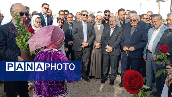 وزیر آموزش و پرورش به سبزوار سفر کرد