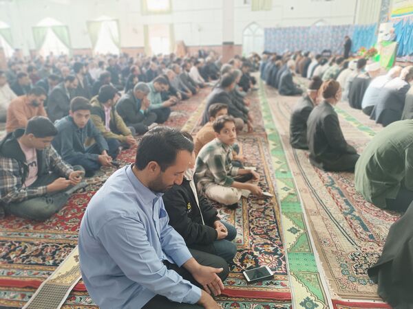 پایان یک ماه بندگی خداوند و نماز عید فطر در گناباد