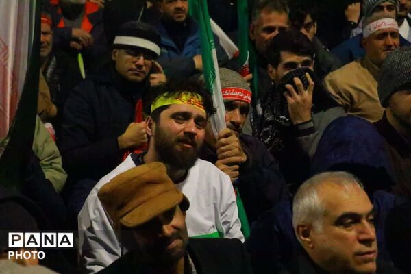  شور و همبستگی در تجمعات شبانه همدان
