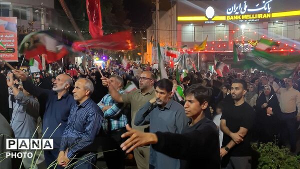 خیابان‌های نظرآباد زیر پرچم همبستگی مردم 