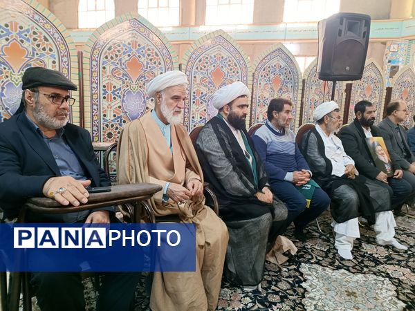 اجتماع بانوان مقاومت و تجلیل از همسران جانبازان در مصلی نماز جمعه شهرستان قدس