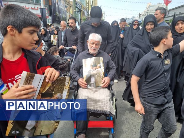  تشییع شهدای خدمت در مشهد مقدس