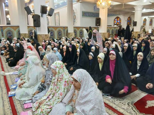 برگزاری آیین اعتکاف در مصلی رشت