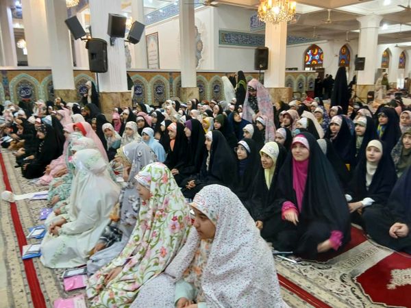 برگزاری آیین اعتکاف در مصلی رشت